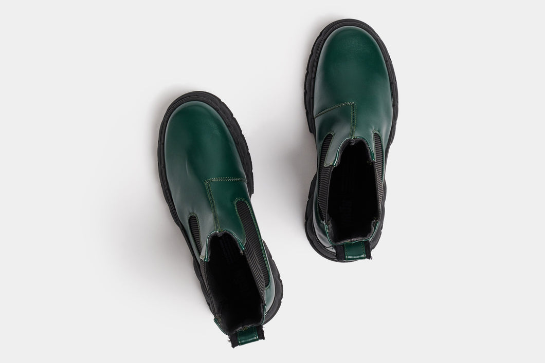 Load image into Gallery viewer, Virón 1997 Forest Apple Chelsea Boots
