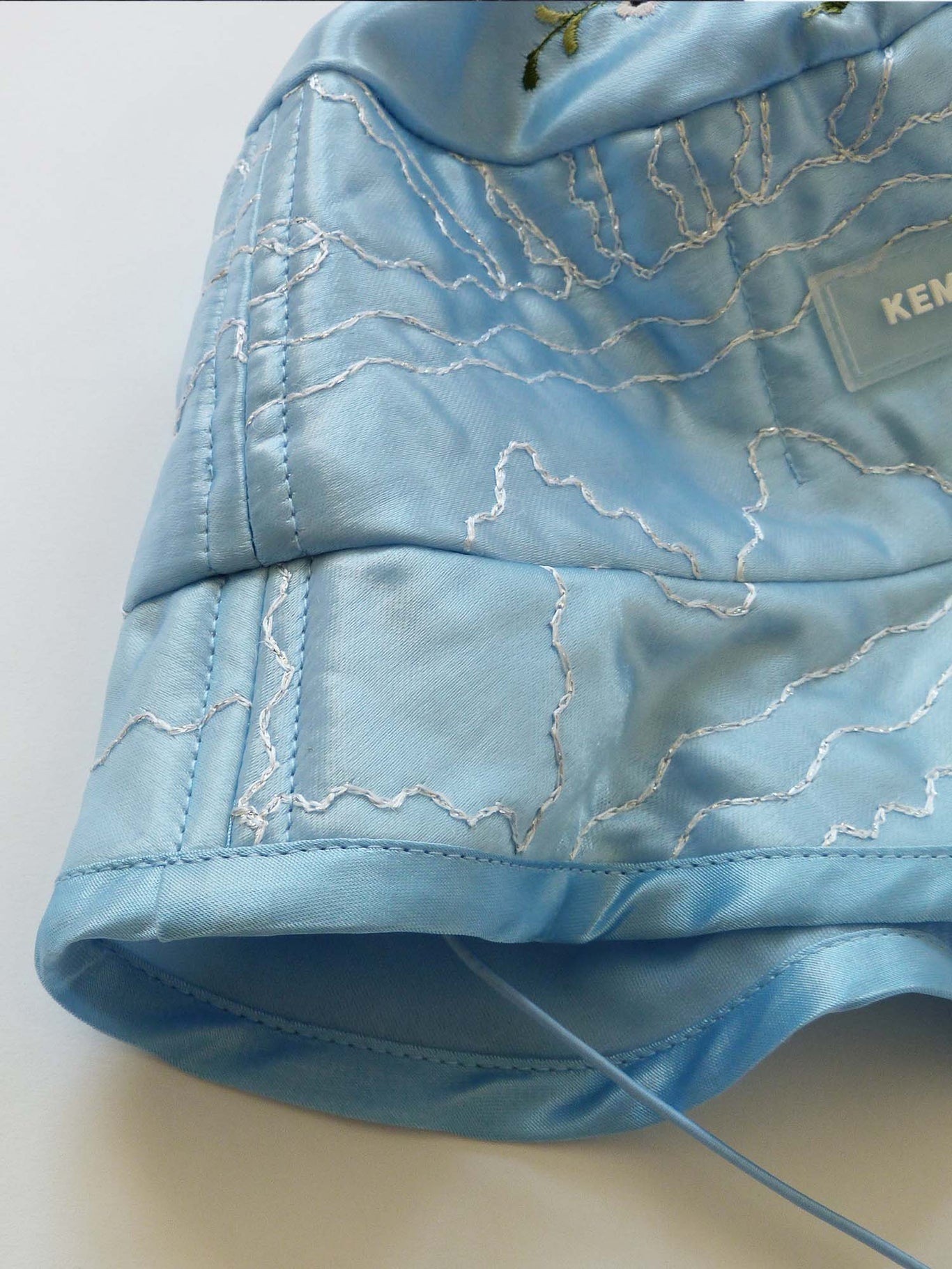 Kemkes Bucket hat light blue quilt shine