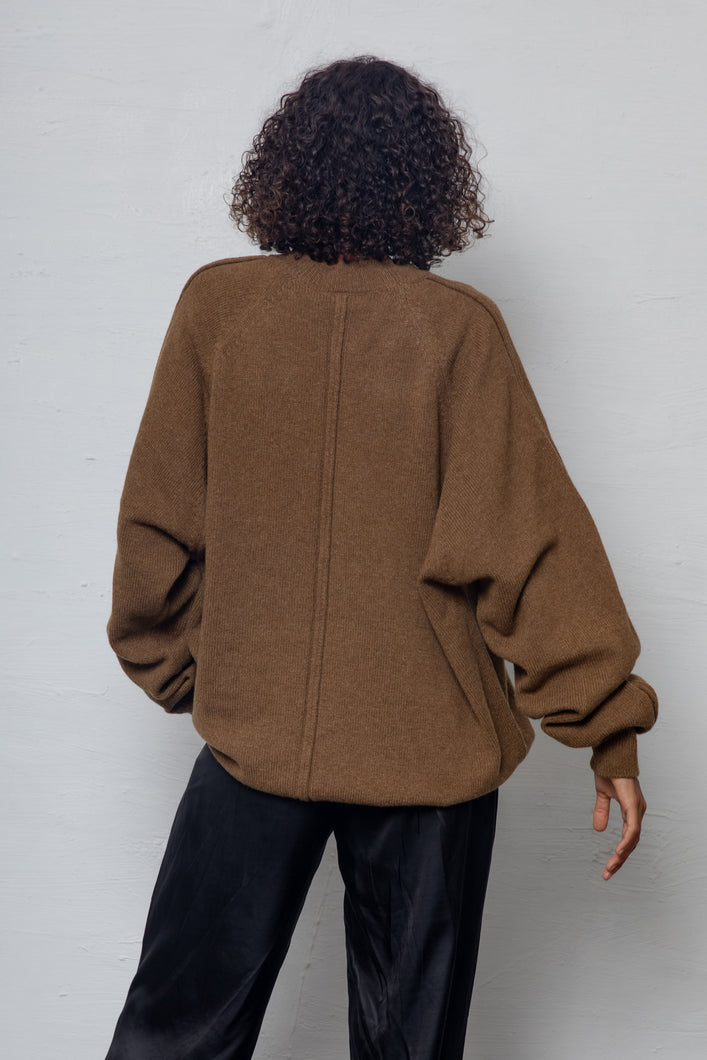 Load image into Gallery viewer, Can Pep Rey Serge Unisex Sweater