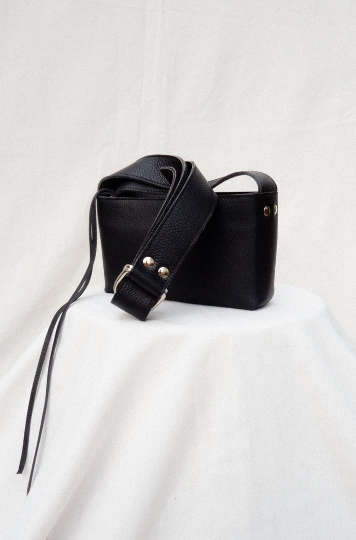 Load image into Gallery viewer, Nona Black Box Bag