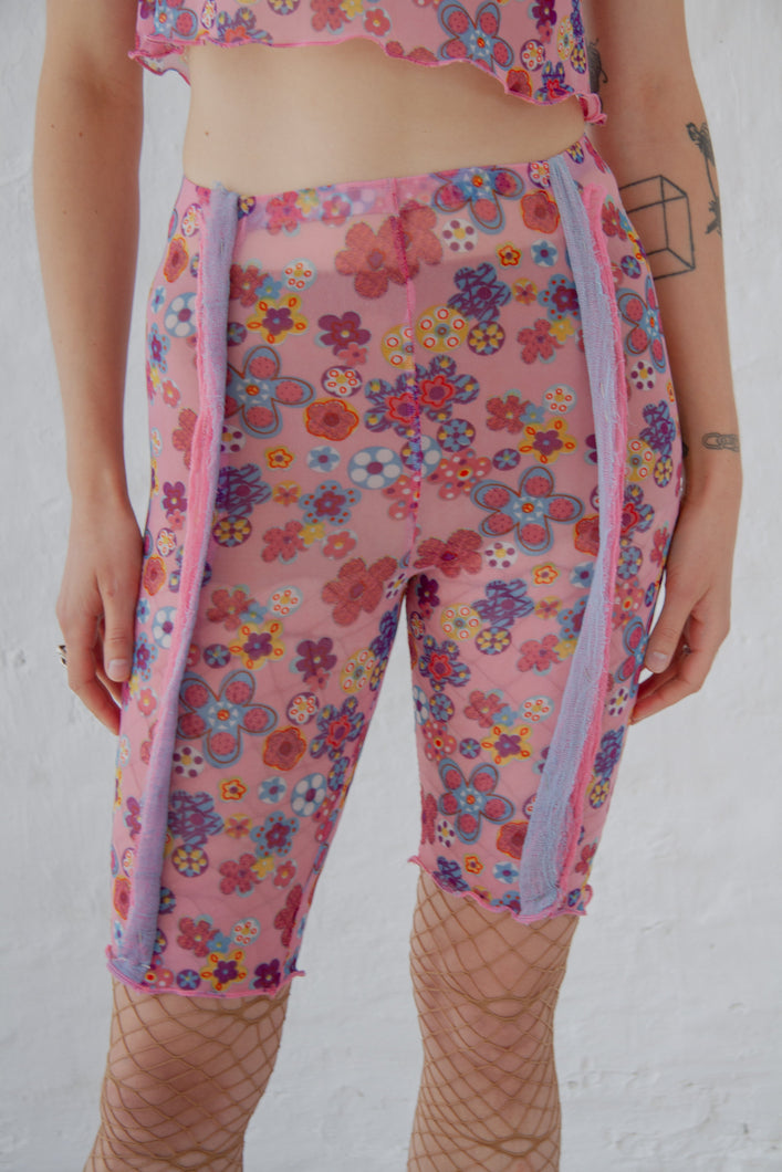 Load image into Gallery viewer, Halo Labels Pink Blümchen Mesh Shorts