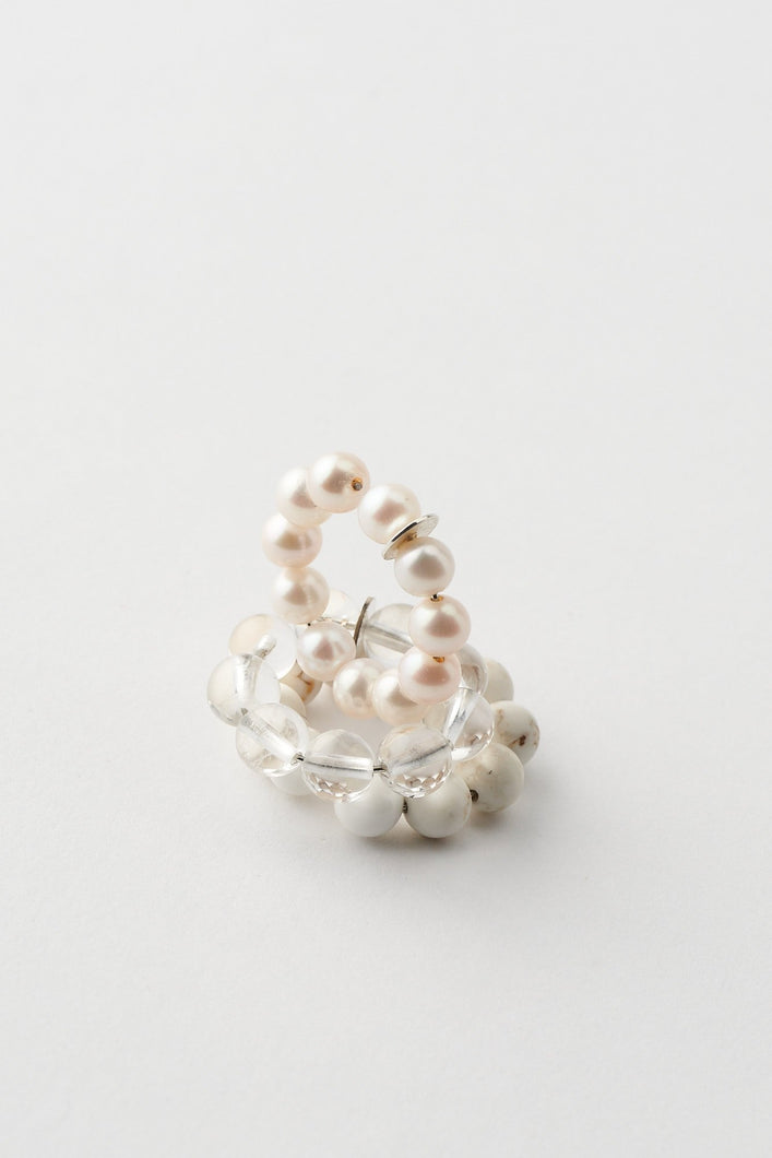 Load image into Gallery viewer, Mussels and Muscles Pearl Spheres Earcuff