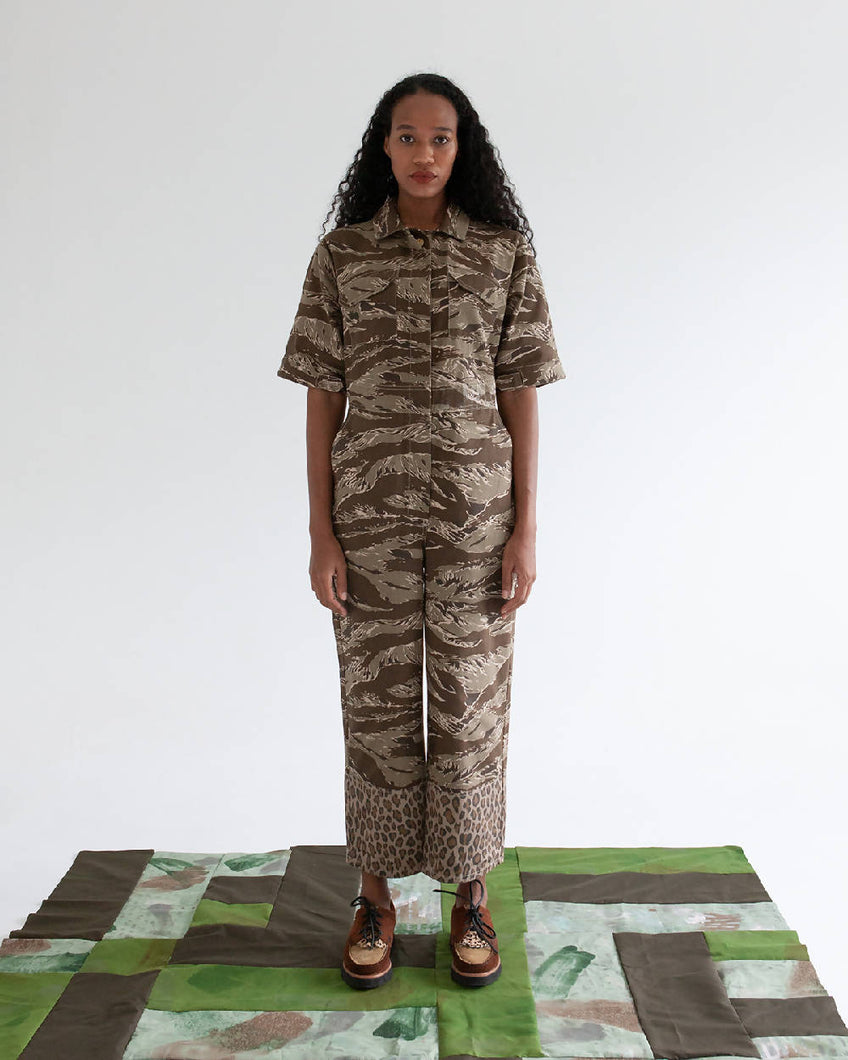 Load image into Gallery viewer, W&#39;menswear Camo Donut Coverall