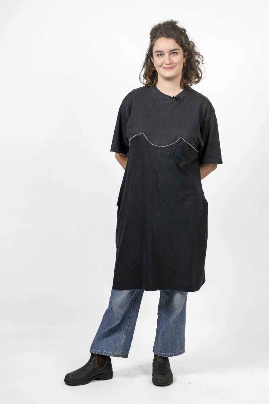 Alicia Minnaard Remake Service 2 T-Shirts To Dress/Top