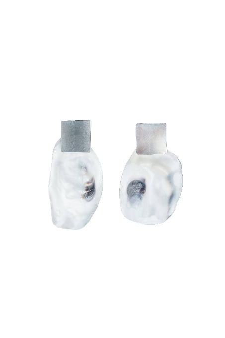 Mia Larsson White Oyster Silver Square Earring