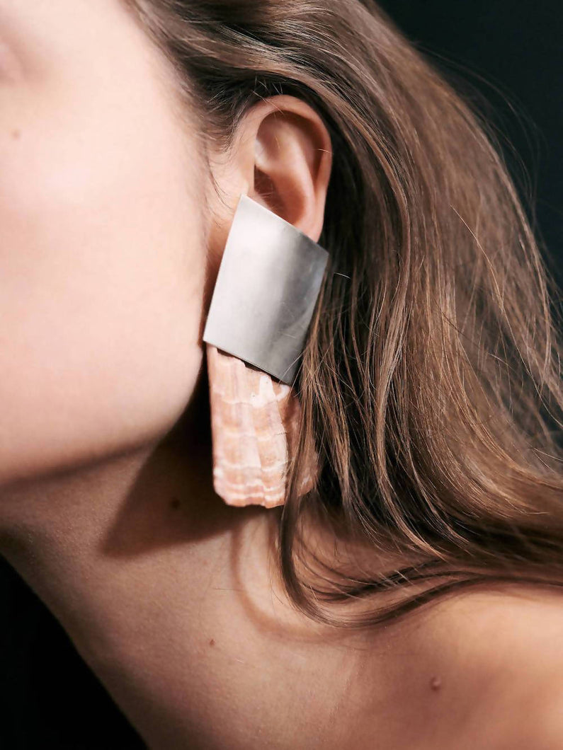 Load image into Gallery viewer, Mia Larsson Scallop Big Square Earring