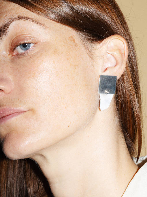 Mia Larsson Oyster Mini Silver Earring