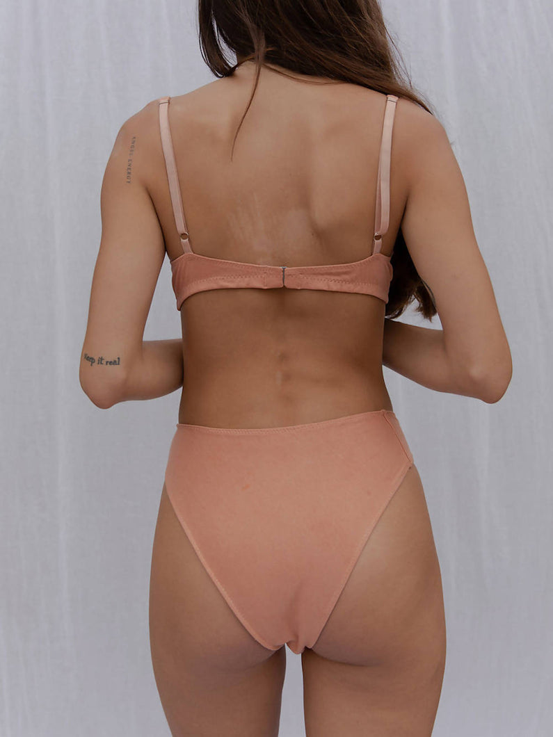 Load image into Gallery viewer, Ceu Label Pink Salmon Universo Bra