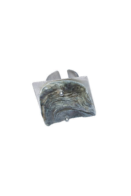 Mia Larsson Oyster Silver Square Ring